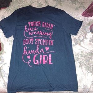 Ladies sz M Tee